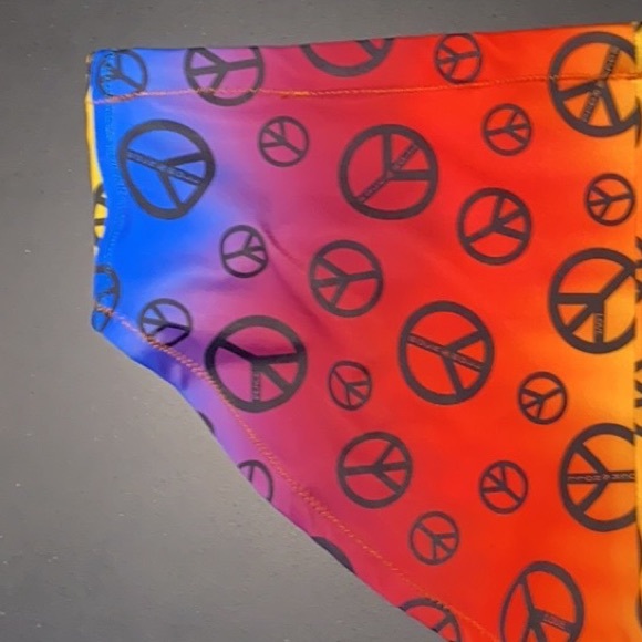 Men’s “peace” swim brief XL - Picture 8 of 9